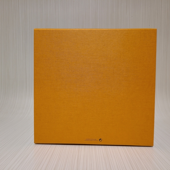 Louis Vuitton Orange Box With Magnet Snap Gift Box Or Decor Original - Picture 4 of 4